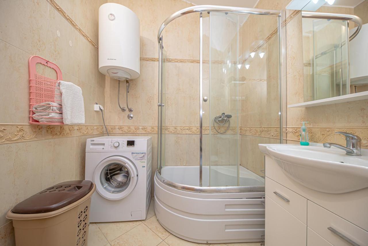 Fairytale 1 And 2 Apartment Budva Ngoại thất bức ảnh