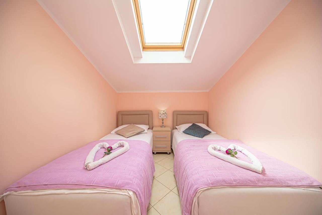 Fairytale 1 And 2 Apartment Budva Ngoại thất bức ảnh